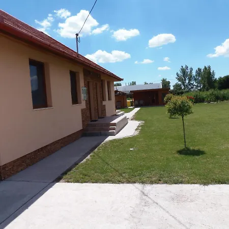 Apartment Natura Vendeghazak